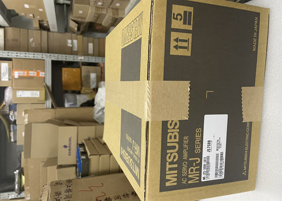 Phase servo 200 de l'amplificateur 3 à C.A. Mitsubishi de MR-J2S-500B 5Kw à 230VAC 50/60Hz