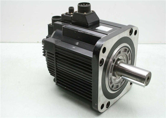 Commande industrielle Yaskawa 2900W 18,6 nanomètre 400V 11.9A de moteur servo de C.C de SGMGH-30DCA6C