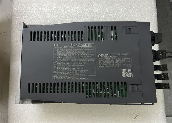 Amplificateur servo 0.4kw électrique à C.A. de Mitsubishi MR-J4W3-444B