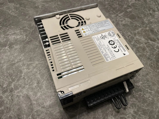 SGDS-08A12A Servomoteurs industriels YASKAWA Sigma 3 750W SERVOPACK
