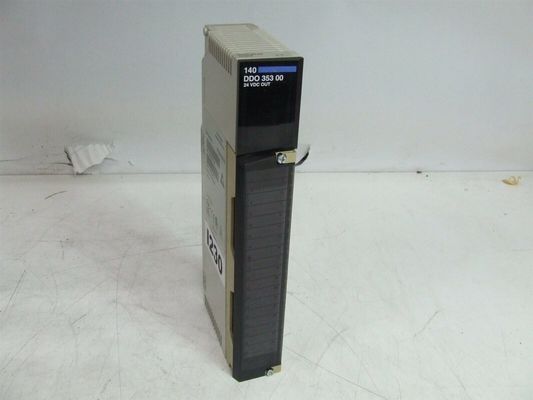 140DRA84000 32VDC 24vdc Schneider Modicon Quantum canaux de 4 groupes