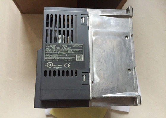 Inverseur variable FR-E740-3.7K-CHT de fréquence d'AC380-480V Mitsubishi pour le moteur de 3 phases