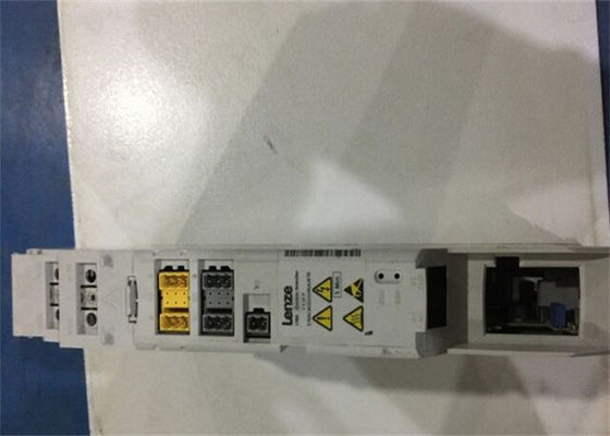 L'INVERSEUR de DOUBLE de Lenze E70ACMSE0104SA2ETR A ENTRÉ la TENSION 565 volts continu