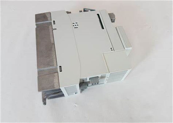 Kilowatt de l'INSTALLATION 0,75 de la SÉRIE STATELINE de Lenze E84AVSCE7512SX0 8400 (1,0 HP)
