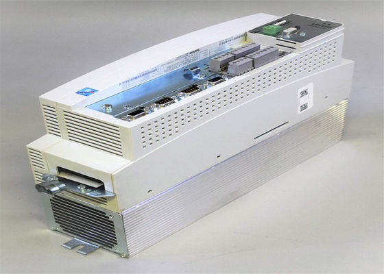 CONTRÔLEUR SERVO de Lenze EVS9323-EI 9300 SÉRIES kilowatt de 400/480 VCA 1,5 (2 HP)