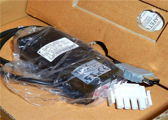 MOTEUR SERVO 100W 0.91A 0.318N.m à C.A. SGMAH-01AAA21 du sigma II de YASKAWA SGMAH