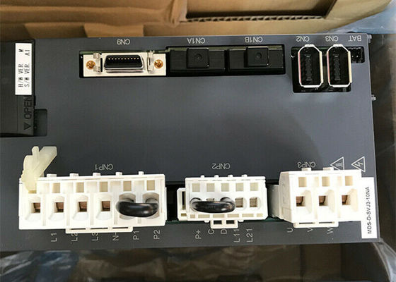 Commande industrielle servo à C.A. de 3 phases du conducteur MDS-D-SVJ3-10NA de moteur de Mitsubishi MELDAS 1.0KW
