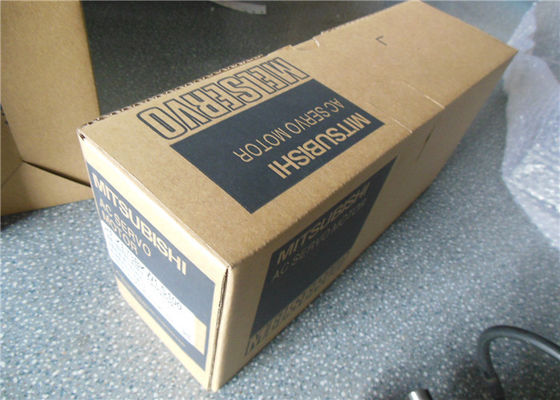 Servomoteurs superbes HF-KE73BKW1-S100 à C.A. de MITSUBISHI 750W MR-E NOUVEAUX en stock