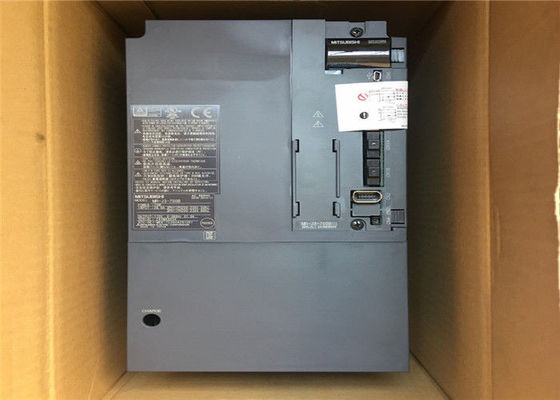 Séries triphasée de VCA J3 d'amplificateur servo à C.A. de MR-J3-700B Mitsubishi 200