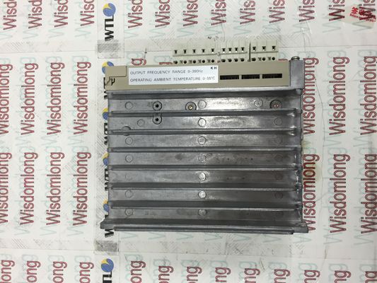 Le moteur servo à C.A. de Yasakawa SGDM-02BDA conduisent l'EXCÉDENT DISPONIBLE N'A JAMAIS EMPLOYÉ EN SURPLUS