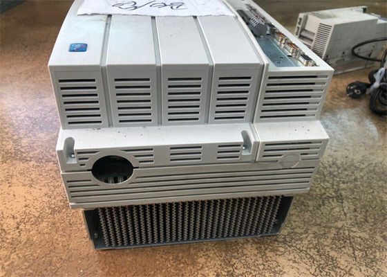 CONTRÔLEUR SERVO de Lenze EVS9328-ESV004 9300 SÉRIES kilowatt de 400/480 VCA 22-30 (29.5-40.2 HP)