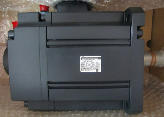 Moteur servo triphasé 129V MITSUBISHI HC-SF352B HC-SF352BK à C.A. de couleur noire