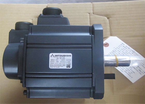Moteur servo HC-SFS102K-S4 2000min/r, 1KW de contrôle industriel à C.A. de MITSUBISHI