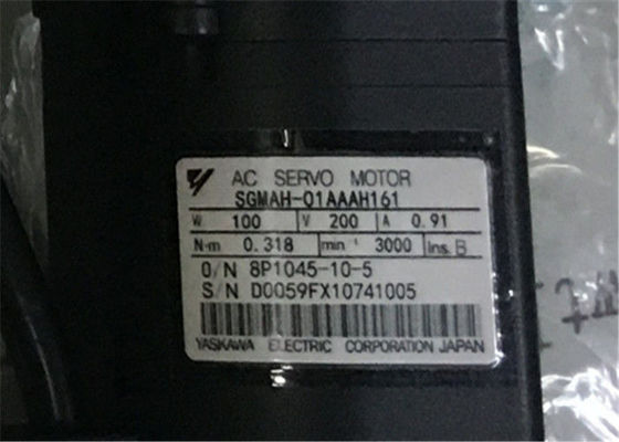 Moteur servo 100W 0.91A 0.318N.m 3000r/min à C.A. de SGMAH-01AAAH161 Yaskawa