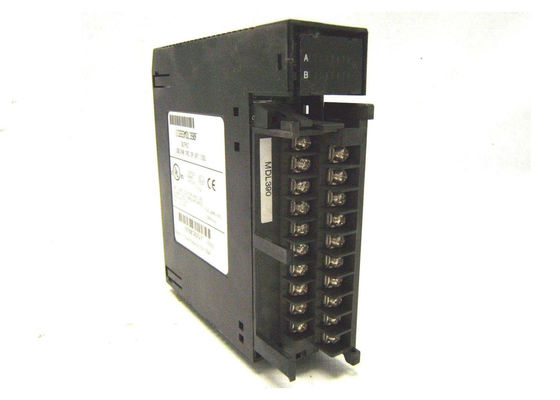 GE IC693MDL390 A PRODUIT LE MODULE 2 AMPÈRES 5 POINTS 120/240 VCA D'ISOLEMENT