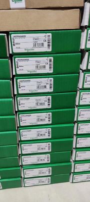 Original différentiel de l'encodeur 5V d'axe de Schneider 140MSB10100 de module simple de mouvement nouvel