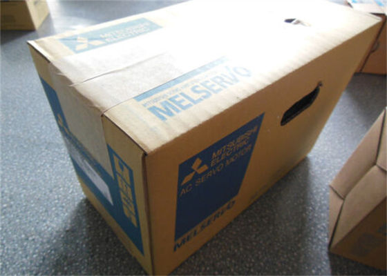 HC-SFS902 moteur servo industriel Mitsubishi 2000rpm 9KW