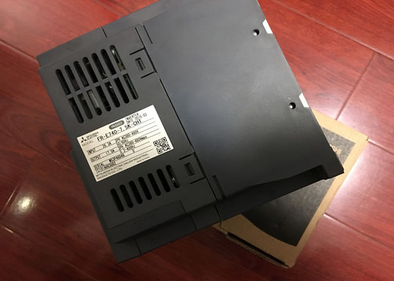 Capacité de accord automatique variable de l'inverseur FR-E740-7.5K-CHT de fréquence de 3PH 380V 7.5KW