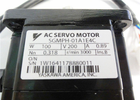 Moteur servo industriel Yaskawa de SGMPH 01A1E4C avec le sigma II du frein SGMPH