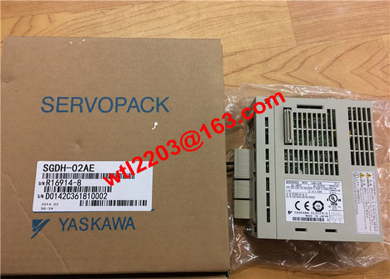 Le servo 50/60HZ industriel conduit YASKAWA SGDH-02AE SERVOPACK tout neuf