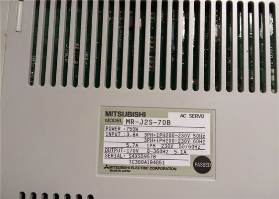 AMPLIFICATEUR servo 200V à C.A. du lecteur MR-J2S-70B-U005 de Mitsubishi Electric 750W NOUVEAU EN STOCK