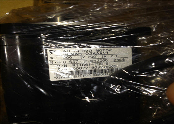 MOTEUR SERVO 200W 2.1A 0.637N.m à C.A. SGMAH-02AAA21 du sigma II de YASKAWA SGMAH