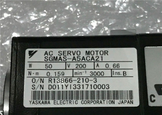 MOTEUR SERVO 50W 0.66A 0.159N.m à C.A. SGMAS-A5ACA21 du sigma II de YASKAWA SGMAH
