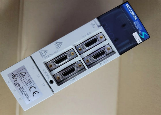 Le servo MR-J2S-70CP-S011 industriel conduit l'amplificateur servo de Mitsubishi