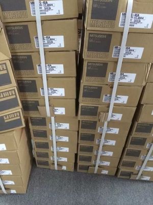 Sortie du moteur servo 3.5KW 2000 t/mn 3,5 de Mitsubishi HC-UFS352 Melservo HC