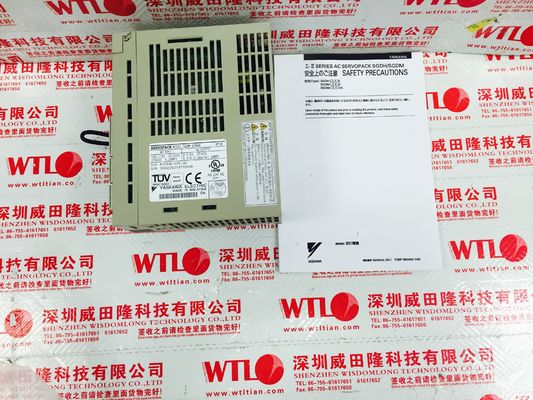 Le servo 50/60HZ industriel conduit YASKAWA SGDM-02BDA SERVOPACK tout neuf