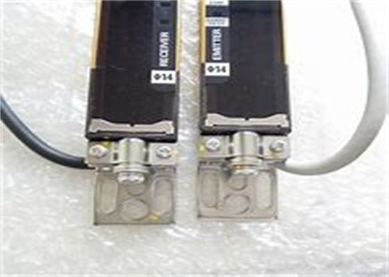 Contrôleur programmable LÉGER de logique de PLC de RIDEAU en SÉCURITÉ d'Omron F3SJ-A0875P14