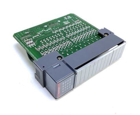 MODULE SLC 5/01 d'UNITÉ CENTRALE DE TRAITEMENT d'AB 1747-L511 1 MÉMOIRE RAM de K 0,35 AMPÈRES 5 VOLTS CONTINU