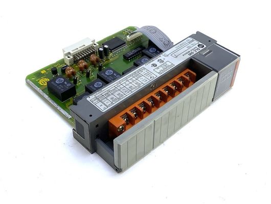 AB 1746-OX8 A PRODUIT LE RELAIS D'ISOLEMENT SLC 500 DE MODULE 8 POINTS 50/60 HERTZ