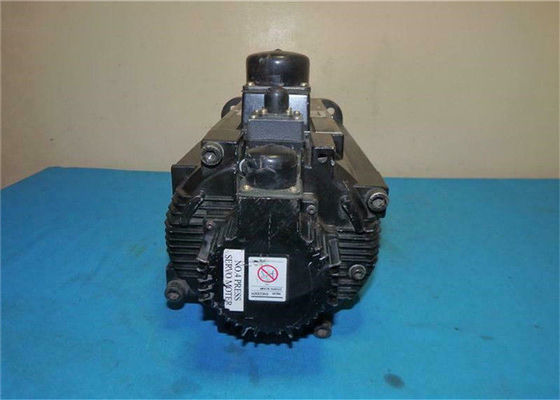 Moteur servo industriel 42.9A InsF 1500RMP à C.A. de Yaskawa de moteur servo de SGMG-60A2BBC nouveau