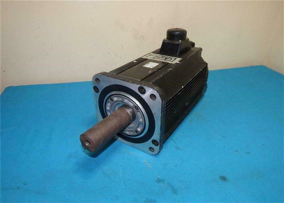 Moteur servo industriel 42.9A InsF 1500RMP à C.A. de Yaskawa de moteur servo de SGMG-60A2BBC nouveau