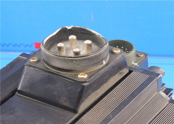Nouveau moteur servo industriel InsF 46.9A à C.A. de Yaskawa du moteur SGMG-60A6B-TK11 servo