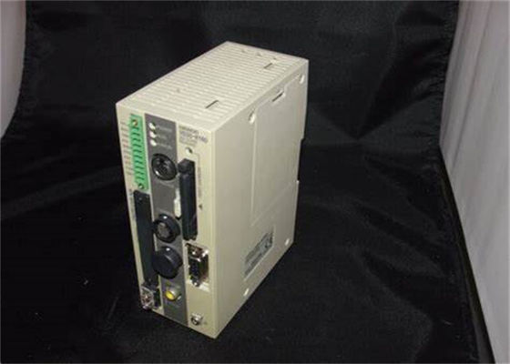Contrôleur programmable de logique de PLC du LECTEUR 2D NPN 20.4-26.4VDC de CODE BARRES d'Omron V530-R160E
