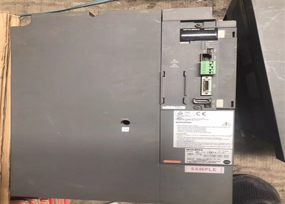 SÉRIE servo 15Kw de Mitsubishi MELSERVO-J3 d'amplificateur à C.A. MR-J3-15KT4