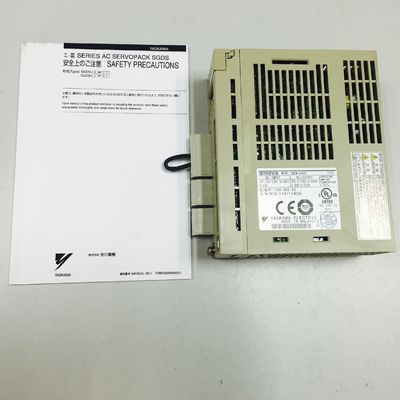 Le servo 50/60HZ industriel conduit YASKAWA SGDM-A3 ADA Servopack 1PH 200-230V 0.82A