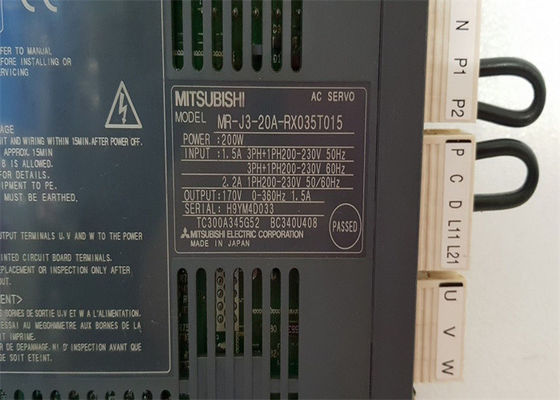la COMMANDE industrielle servo de l'amplificateur 1.5A à C.A. de 200W MITSUBISHI MR-J3-20A-RX035T015 a produit 170V