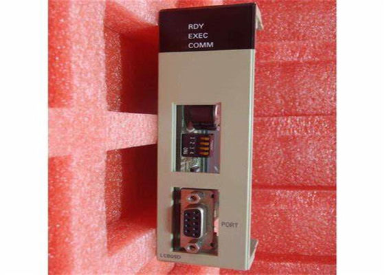 La fente intérieure de conseil d'Omron CS1D-LCB05D dans la commande de boucle d'unité d'unité centrale de traitement tableau le contrôleur programmable de logique de PLC