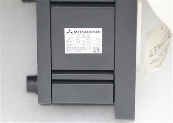 Moteur servo industriel HC-UF202 3AC 110V 24A 2000R/MIN de Mitsubishi 2.0KW