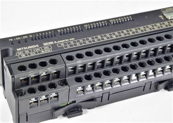 LE MODULE À DISTANCE 32 D'ENTRÉE-SORTIE D'AJ65SBTB1-32D ENTRE 24 VOLTS CONTINU 45 DE MA UN DE TYPE DE FIL