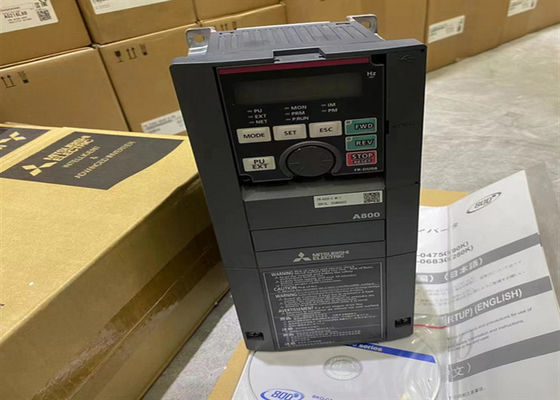 Kilowatts triphasés 200-240 V de Mitsubishi d'inverseur variable de la fréquence FR-A820-30K-1 30