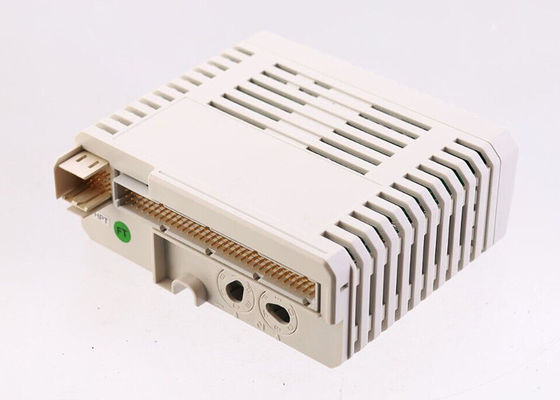 Module du cerf I O de sortie analogique de 3BSE052605R1 AO815 S800 4 à 20mA 8ch