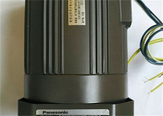 Le MOTEUR À COURANT ALTERNATIF de Panasonic M9RZ90GB4GGA INSTALLENT le moteur servo industriel de 220/230V 90W 1600 t/mn