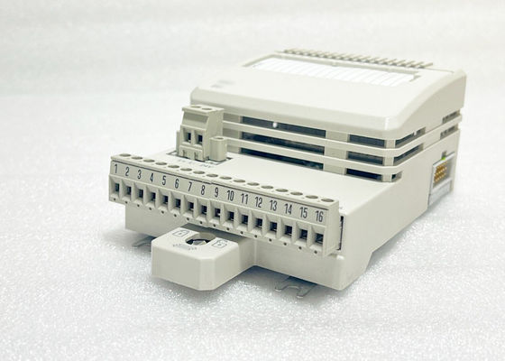 Le module d'entrée de 3BSE022360R1 DI802 Digital S800 120V a individuellement isolé des canaux