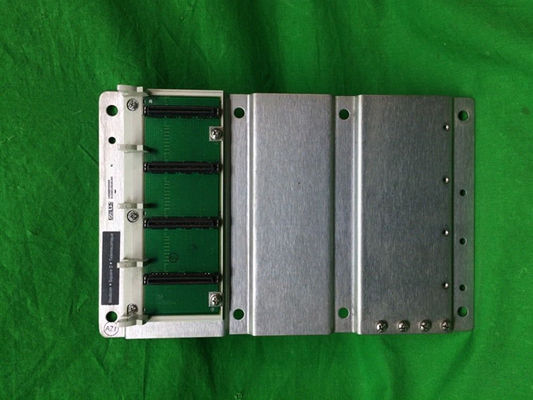 Vis de Modicon Quantum de carte mère de fente de 140XBP00400 Schneider 4 pour des modules d'entrée-sortie