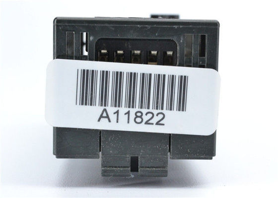 Entrée-sortie d'IC200MDL240J GE Fanuc 4K, 8 supports, module d'alimentation d'énergie superflu de MATHS de VIRGULE FLOTTANTE de matériel
