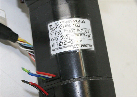 Moteur servo électrique industriel 0.318N.m 100w de Yaskawa de moteur servo de SGM-01AWJ16B
